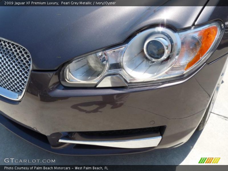  2009 XF Premium Luxury Pearl Grey Metallic