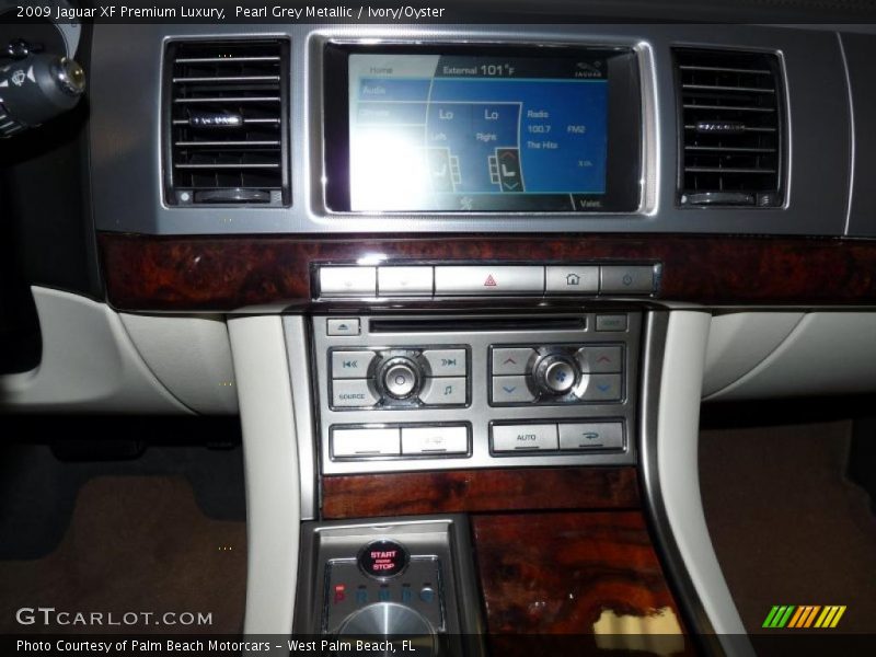 Pearl Grey Metallic / Ivory/Oyster 2009 Jaguar XF Premium Luxury