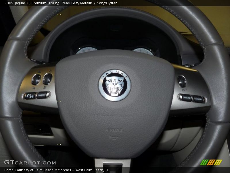  2009 XF Premium Luxury Steering Wheel