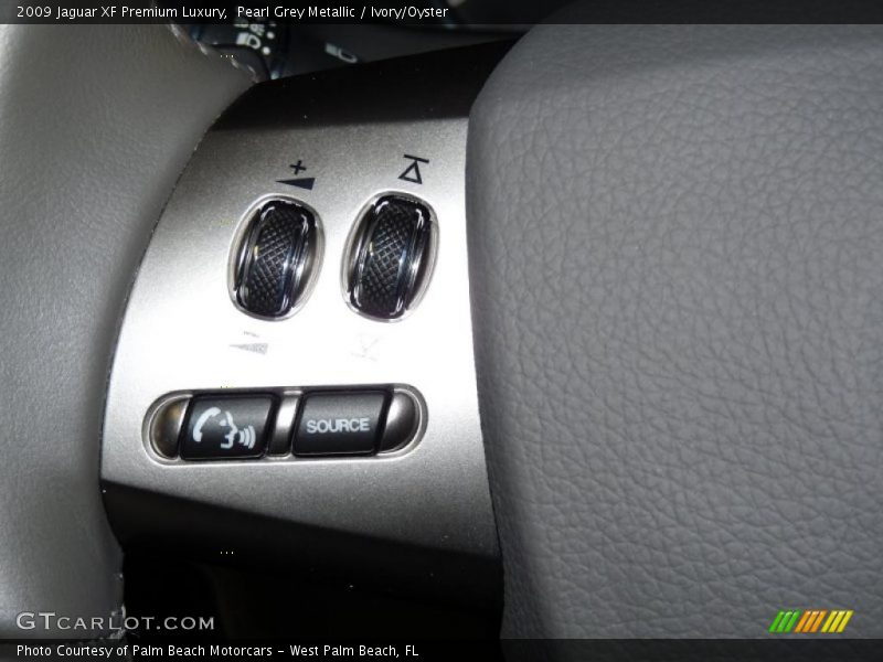 Pearl Grey Metallic / Ivory/Oyster 2009 Jaguar XF Premium Luxury
