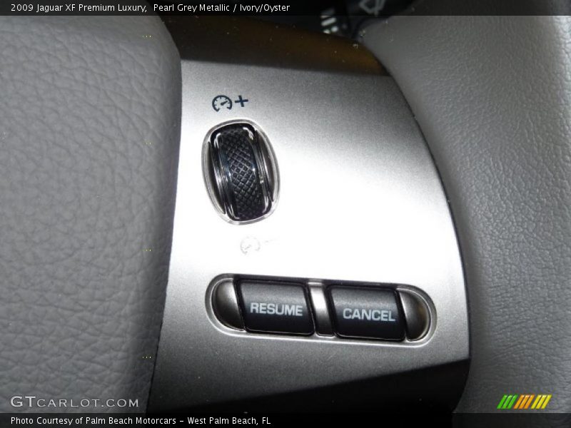 Pearl Grey Metallic / Ivory/Oyster 2009 Jaguar XF Premium Luxury