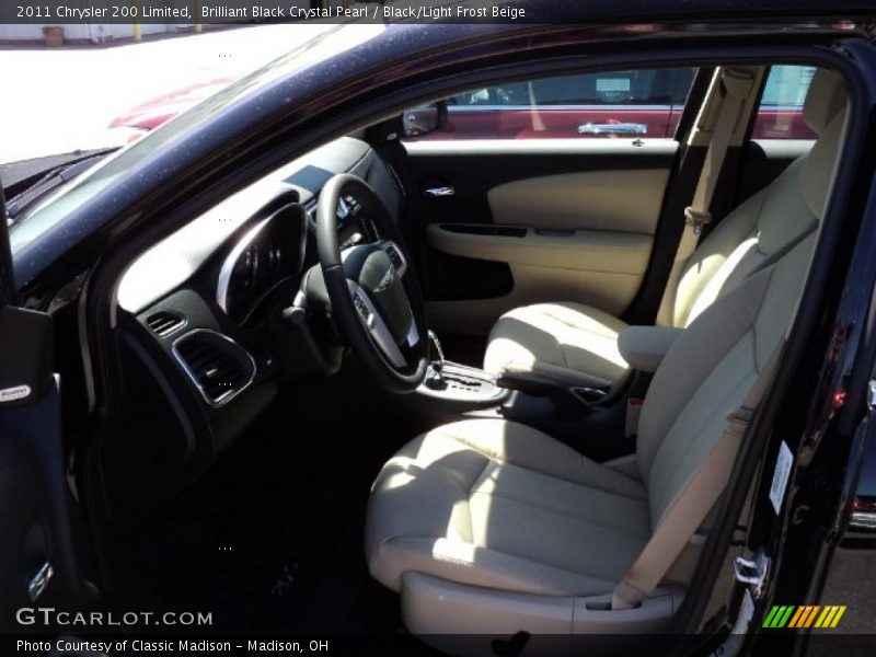 Brilliant Black Crystal Pearl / Black/Light Frost Beige 2011 Chrysler 200 Limited