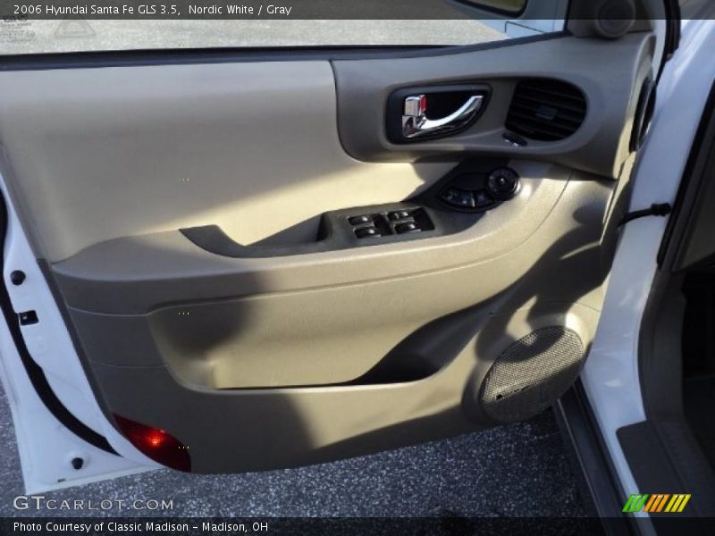 Nordic White / Gray 2006 Hyundai Santa Fe GLS 3.5