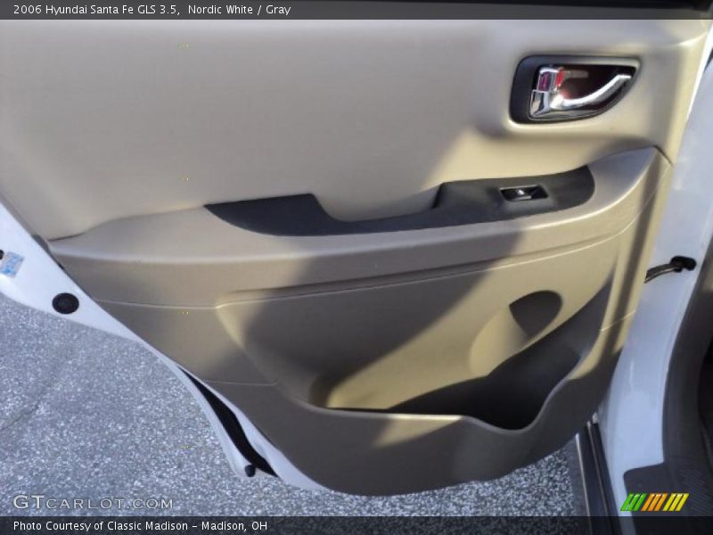 Nordic White / Gray 2006 Hyundai Santa Fe GLS 3.5