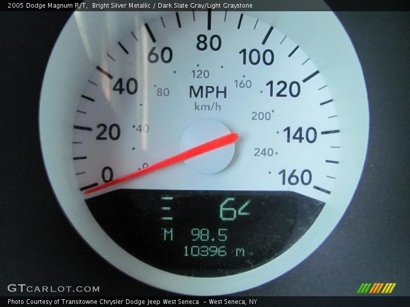 Bright Silver Metallic / Dark Slate Gray/Light Graystone 2005 Dodge Magnum R/T