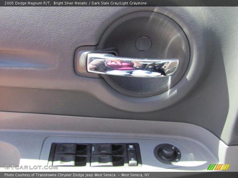 Bright Silver Metallic / Dark Slate Gray/Light Graystone 2005 Dodge Magnum R/T