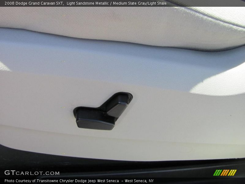Light Sandstone Metallic / Medium Slate Gray/Light Shale 2008 Dodge Grand Caravan SXT