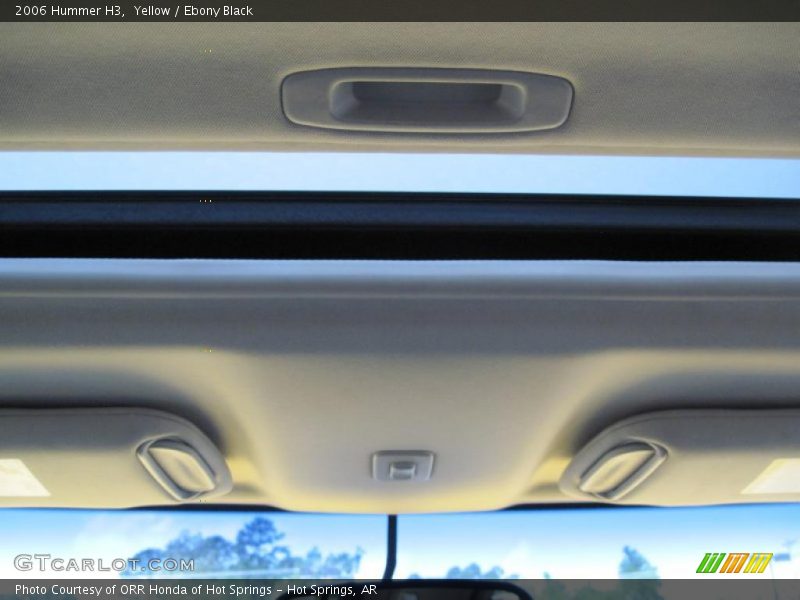 Yellow / Ebony Black 2006 Hummer H3
