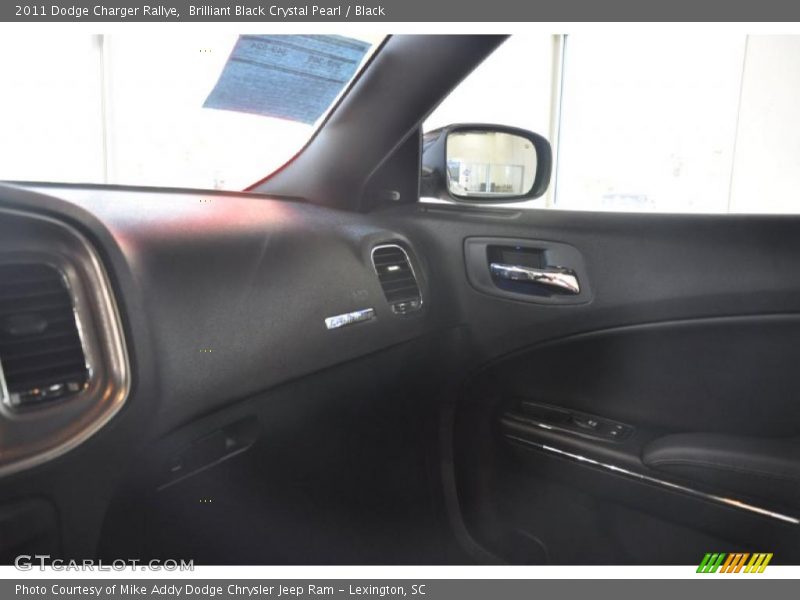 Brilliant Black Crystal Pearl / Black 2011 Dodge Charger Rallye