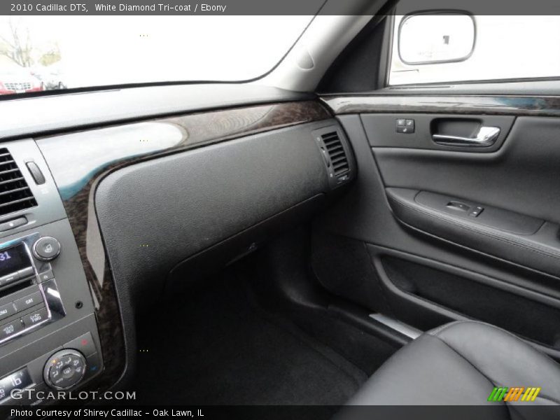 White Diamond Tri-coat / Ebony 2010 Cadillac DTS