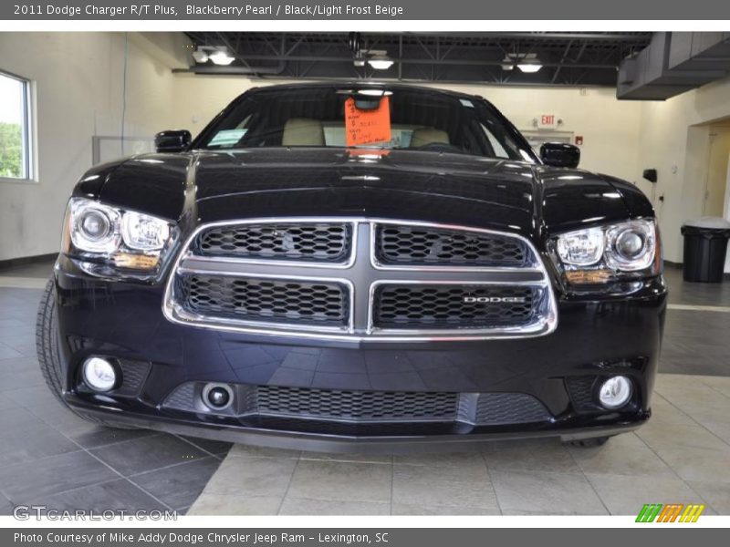 Blackberry Pearl / Black/Light Frost Beige 2011 Dodge Charger R/T Plus