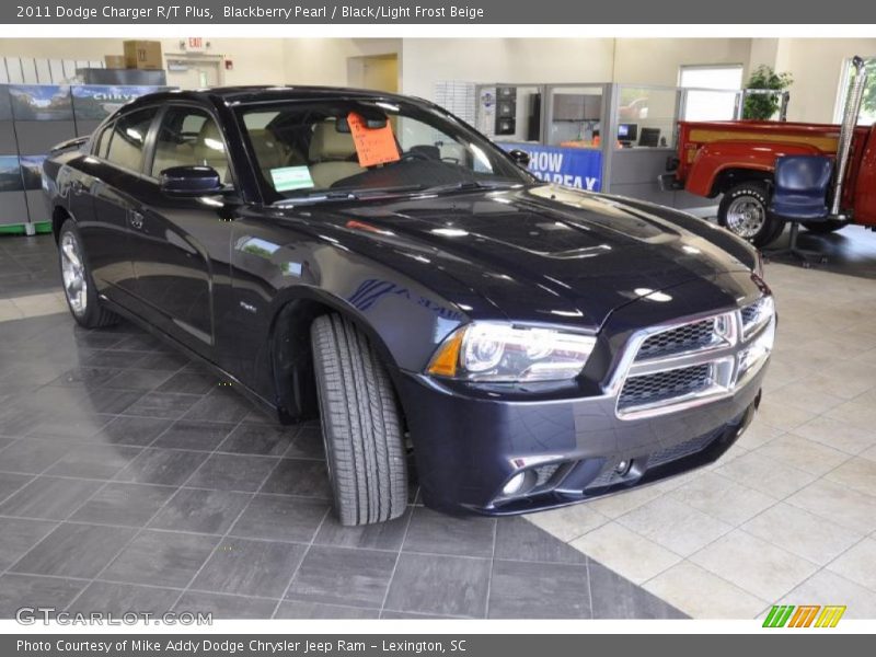 Blackberry Pearl / Black/Light Frost Beige 2011 Dodge Charger R/T Plus