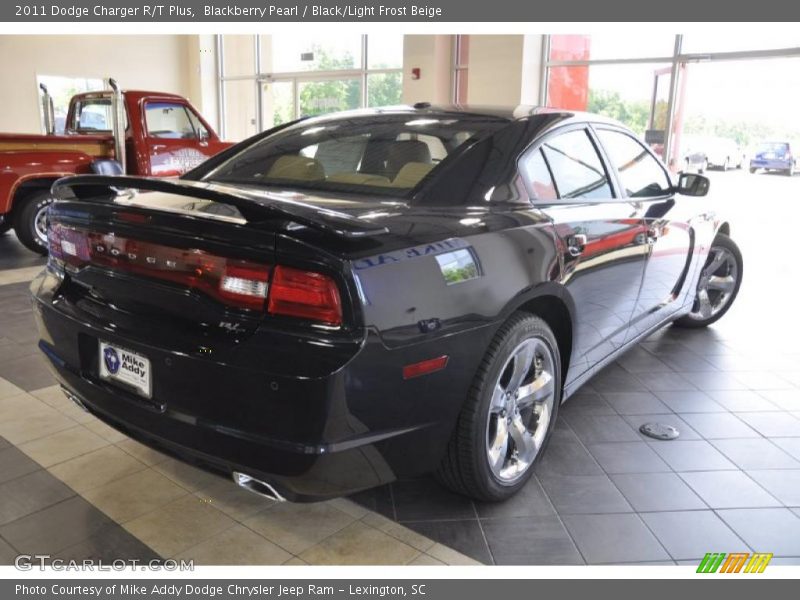 Blackberry Pearl / Black/Light Frost Beige 2011 Dodge Charger R/T Plus