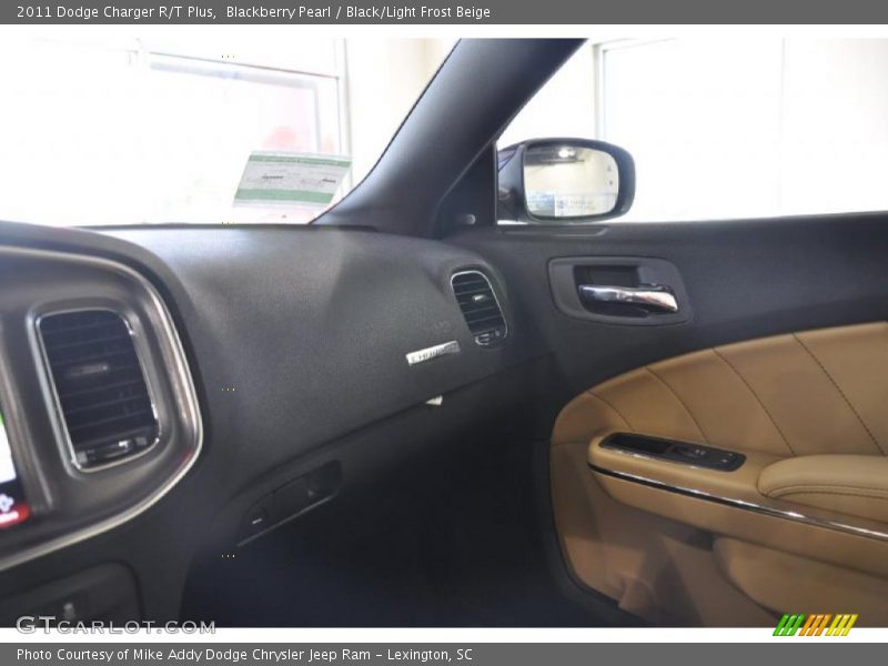 Blackberry Pearl / Black/Light Frost Beige 2011 Dodge Charger R/T Plus