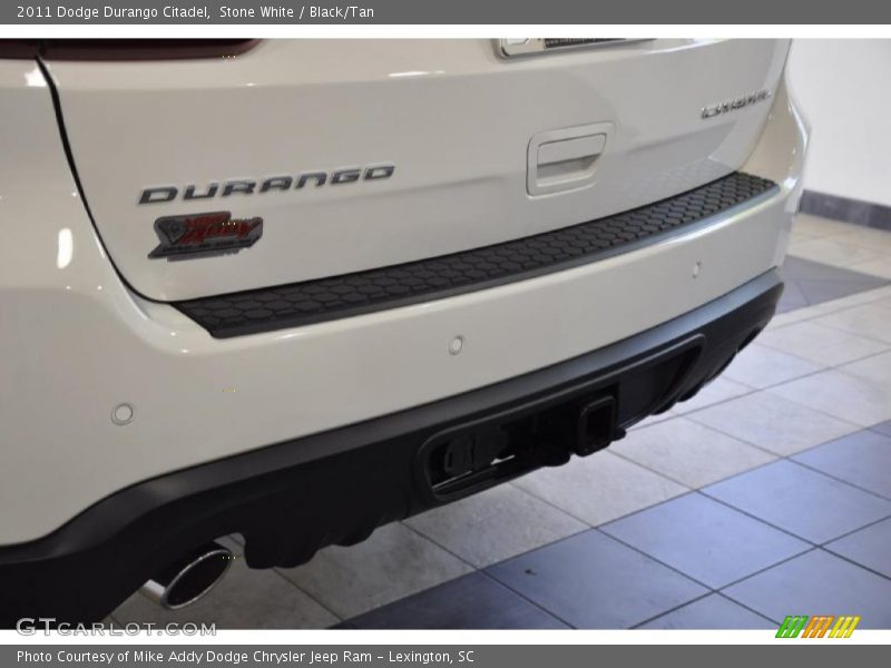 Stone White / Black/Tan 2011 Dodge Durango Citadel