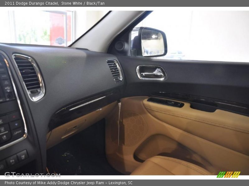 Stone White / Black/Tan 2011 Dodge Durango Citadel