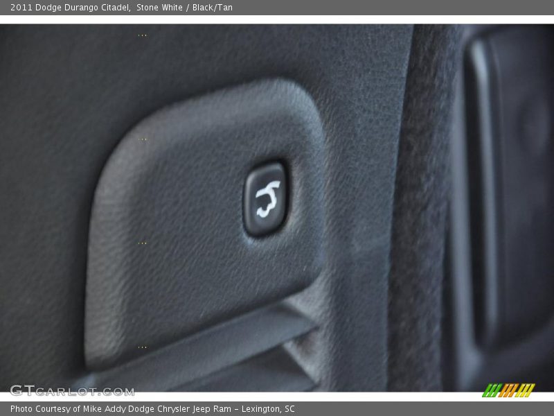 Stone White / Black/Tan 2011 Dodge Durango Citadel
