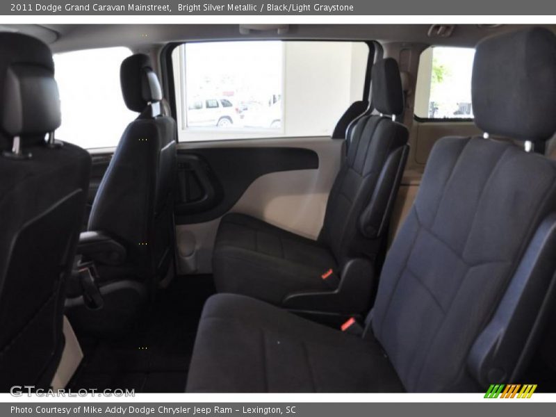 Bright Silver Metallic / Black/Light Graystone 2011 Dodge Grand Caravan Mainstreet