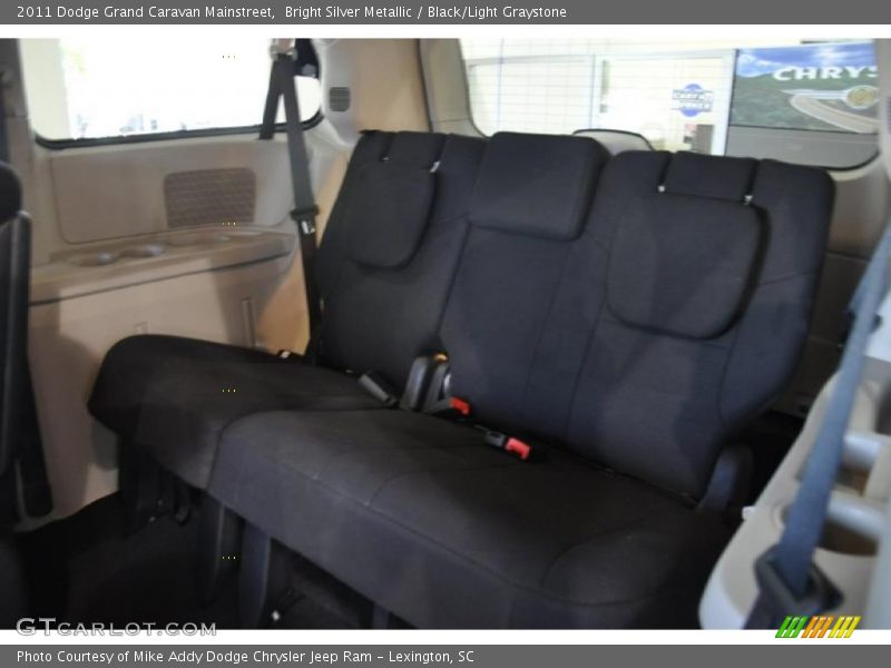 Bright Silver Metallic / Black/Light Graystone 2011 Dodge Grand Caravan Mainstreet