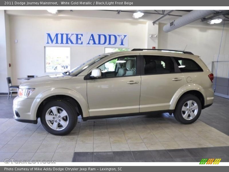 White Gold Metallic / Black/Light Frost Beige 2011 Dodge Journey Mainstreet