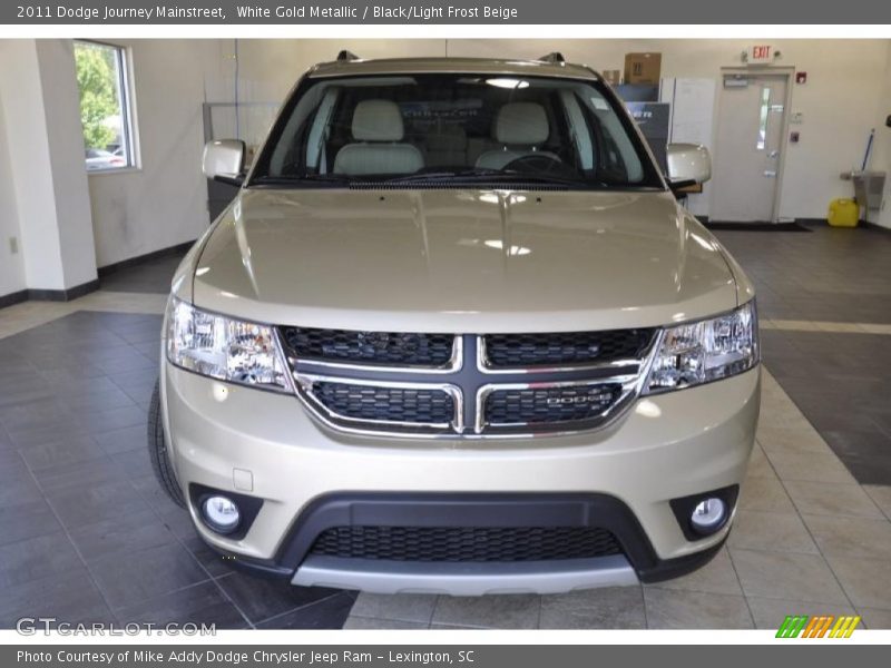 White Gold Metallic / Black/Light Frost Beige 2011 Dodge Journey Mainstreet