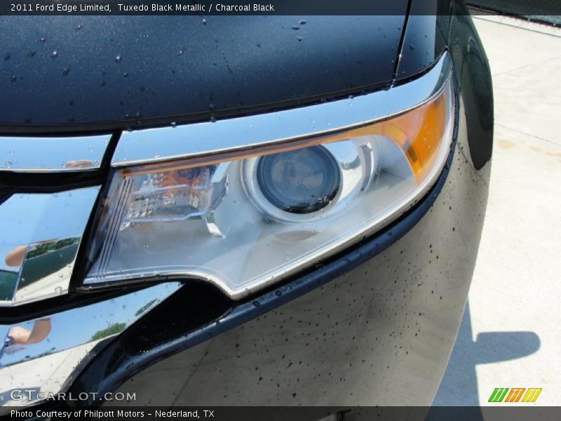 Tuxedo Black Metallic / Charcoal Black 2011 Ford Edge Limited