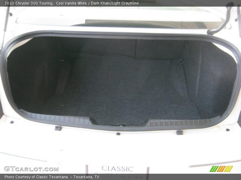 Cool Vanilla White / Dark Khaki/Light Graystone 2010 Chrysler 300 Touring