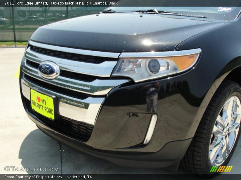 Tuxedo Black Metallic / Charcoal Black 2011 Ford Edge Limited