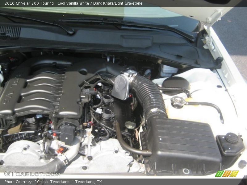 Cool Vanilla White / Dark Khaki/Light Graystone 2010 Chrysler 300 Touring
