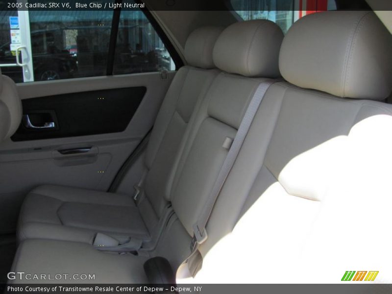 Blue Chip / Light Neutral 2005 Cadillac SRX V6