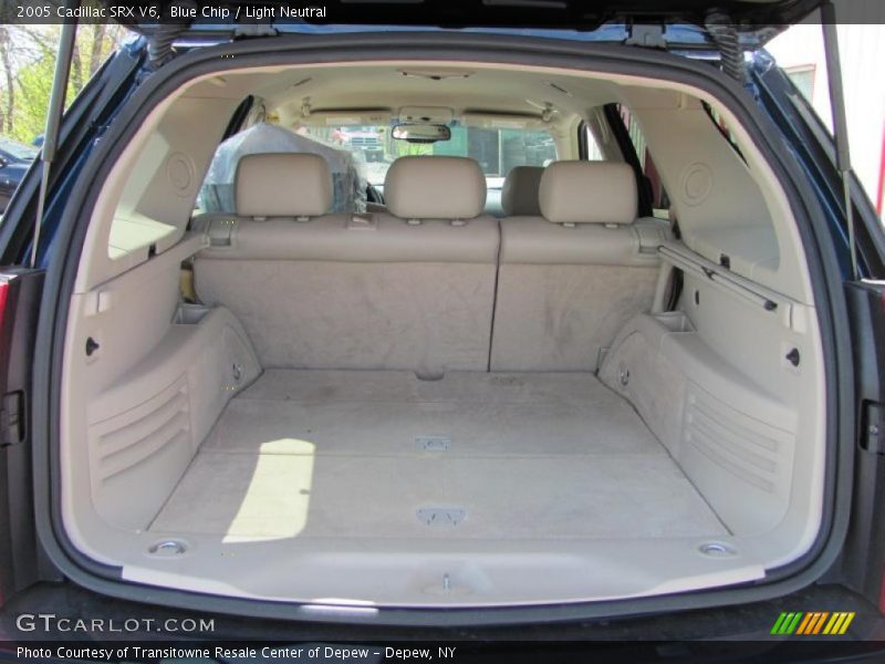 Blue Chip / Light Neutral 2005 Cadillac SRX V6