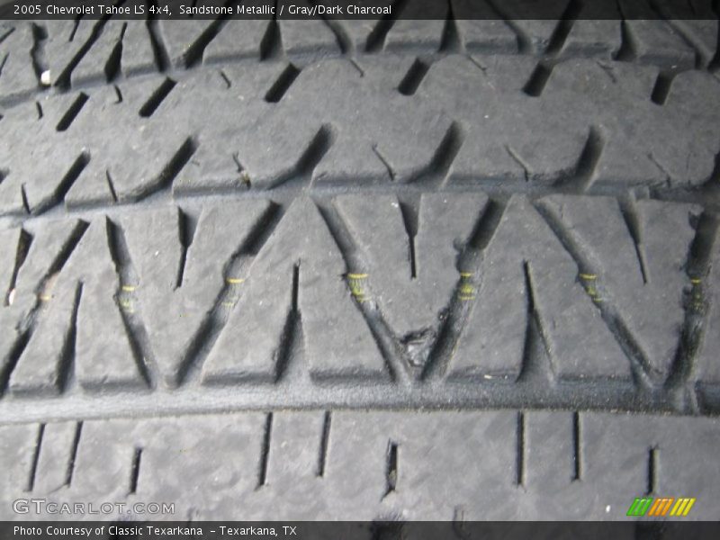 Sandstone Metallic / Gray/Dark Charcoal 2005 Chevrolet Tahoe LS 4x4
