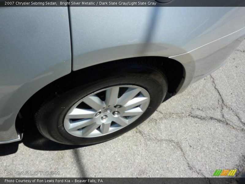 Bright Silver Metallic / Dark Slate Gray/Light Slate Gray 2007 Chrysler Sebring Sedan