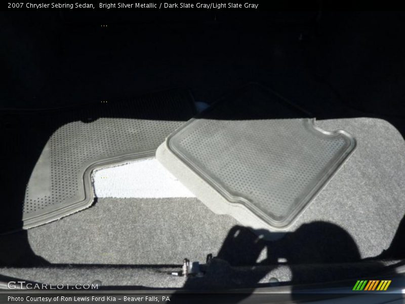 Bright Silver Metallic / Dark Slate Gray/Light Slate Gray 2007 Chrysler Sebring Sedan
