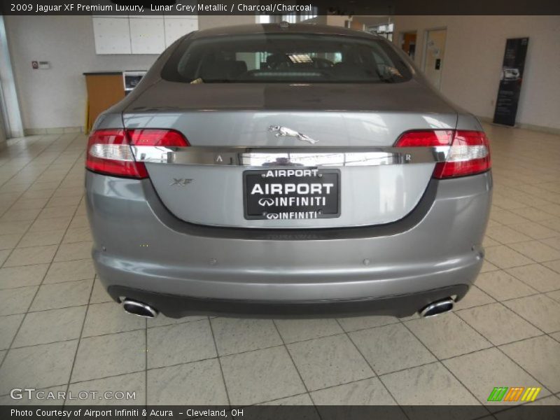 Lunar Grey Metallic / Charcoal/Charcoal 2009 Jaguar XF Premium Luxury
