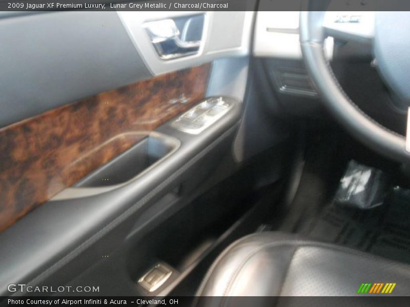 Lunar Grey Metallic / Charcoal/Charcoal 2009 Jaguar XF Premium Luxury