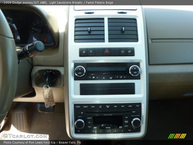 Light Sandstone Metallic / Pastel Pebble Beige 2009 Dodge Journey SXT AWD