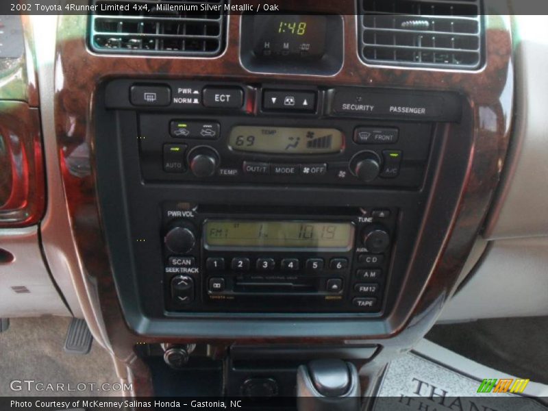 Millennium Silver Metallic / Oak 2002 Toyota 4Runner Limited 4x4