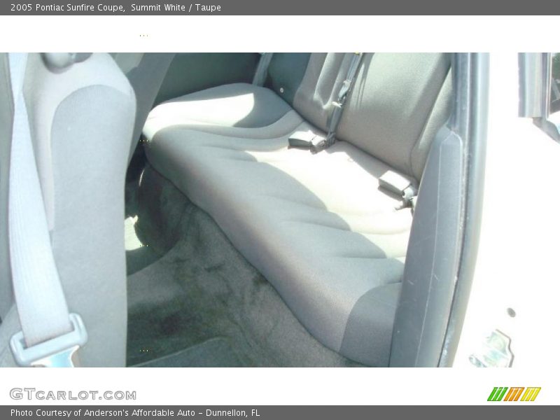 Summit White / Taupe 2005 Pontiac Sunfire Coupe