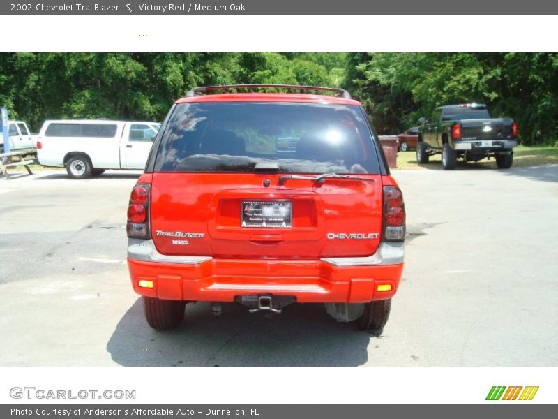 Victory Red / Medium Oak 2002 Chevrolet TrailBlazer LS