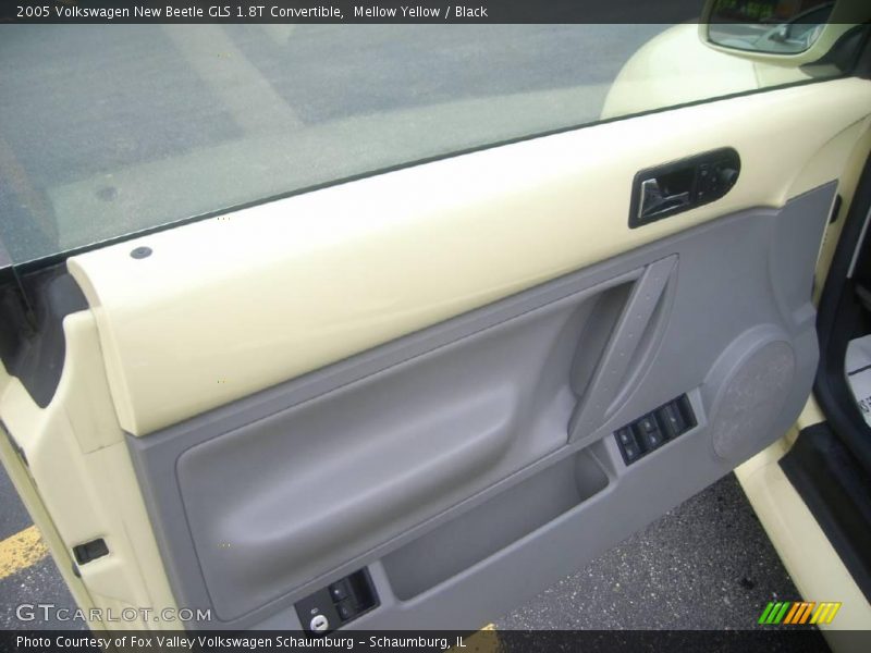 Mellow Yellow / Black 2005 Volkswagen New Beetle GLS 1.8T Convertible