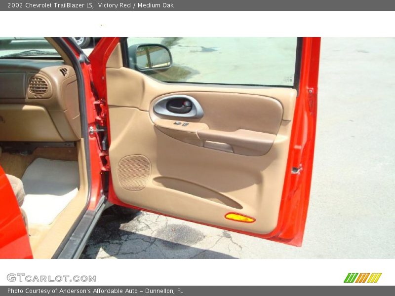 Victory Red / Medium Oak 2002 Chevrolet TrailBlazer LS