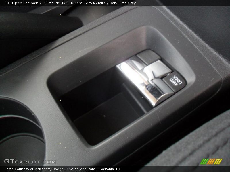 Mineral Gray Metallic / Dark Slate Gray 2011 Jeep Compass 2.4 Latitude 4x4