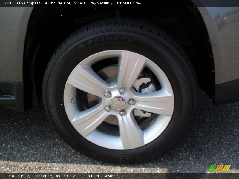 Mineral Gray Metallic / Dark Slate Gray 2011 Jeep Compass 2.4 Latitude 4x4