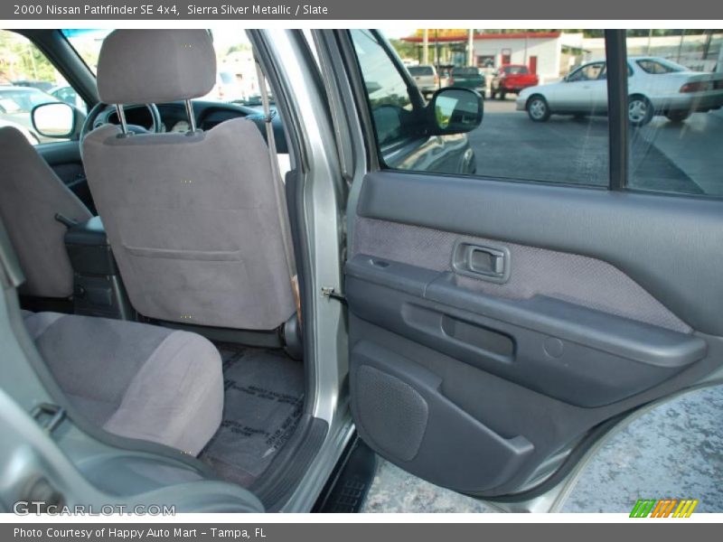 Door Panel of 2000 Pathfinder SE 4x4