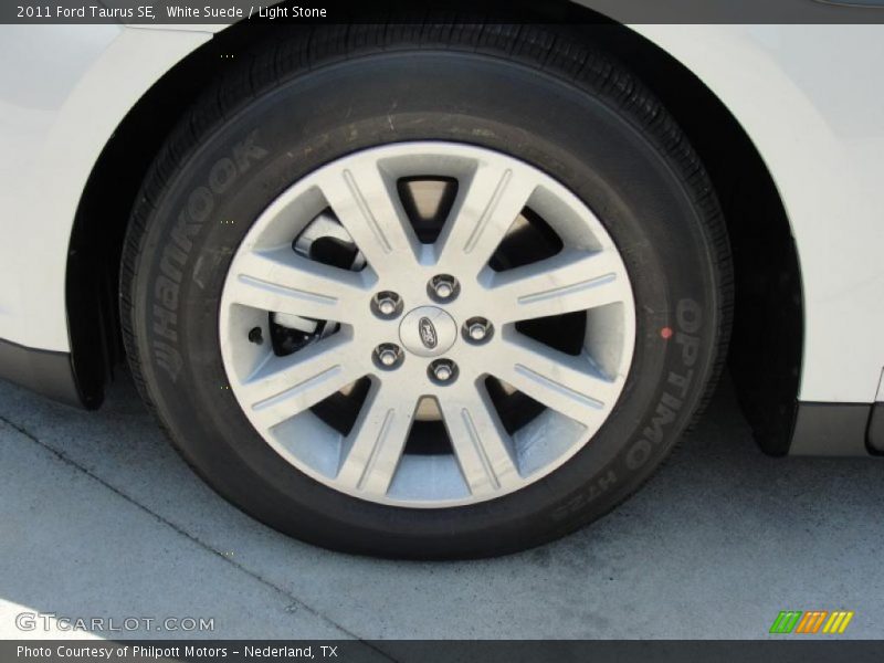  2011 Taurus SE Wheel