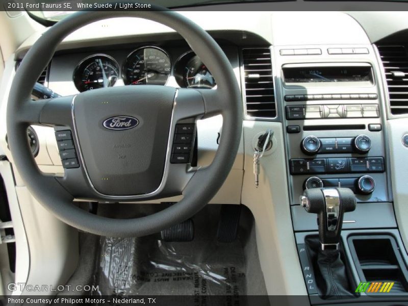 Dashboard of 2011 Taurus SE