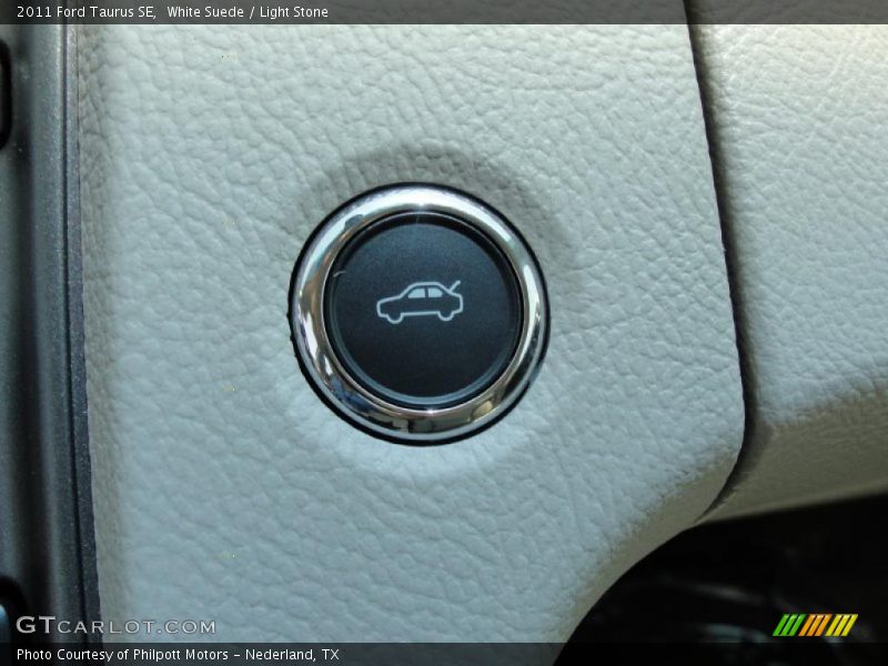 White Suede / Light Stone 2011 Ford Taurus SE