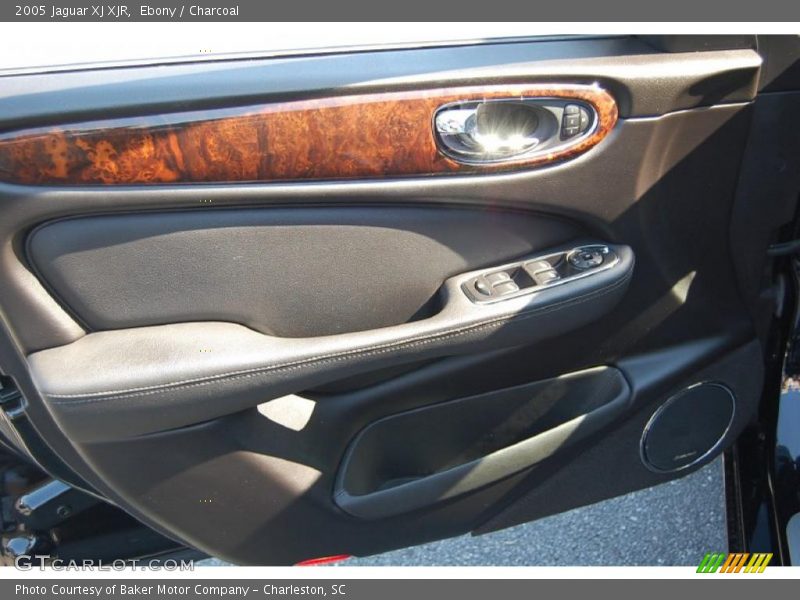 Ebony / Charcoal 2005 Jaguar XJ XJR