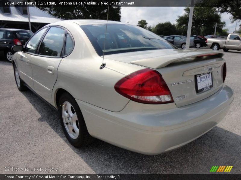 Arizona Beige Metallic / Medium Parchment 2004 Ford Taurus SES Sedan